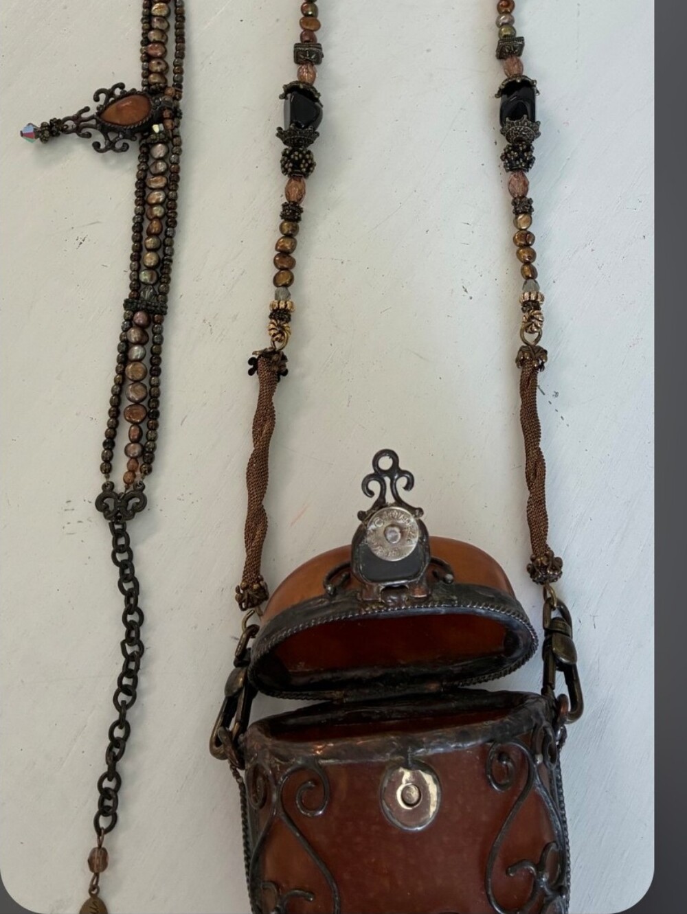 🧡VTG Maya Evangalista Hard Shelled Evening Bag & Choker Set - Picture 2 of 4